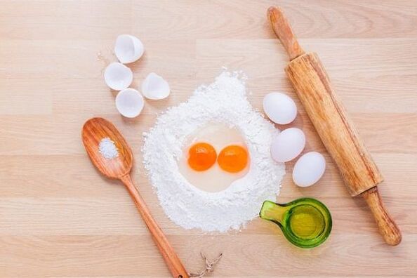 Përgatitja e një pjate për një dietë me vezë që eliminon peshën e tepërt