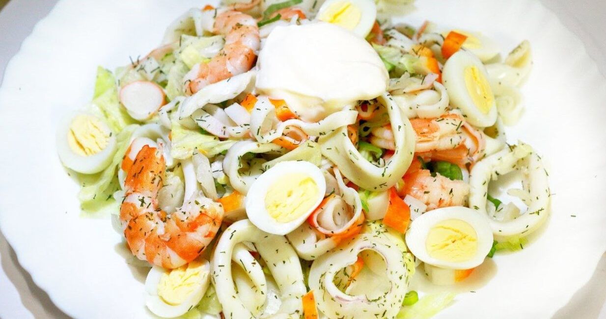 gjellë me kallamar në një dietë proteinike